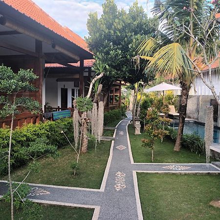 Isola D'Oro Lembongan Bed and Breakfast Nusa Lembongan Rum bild