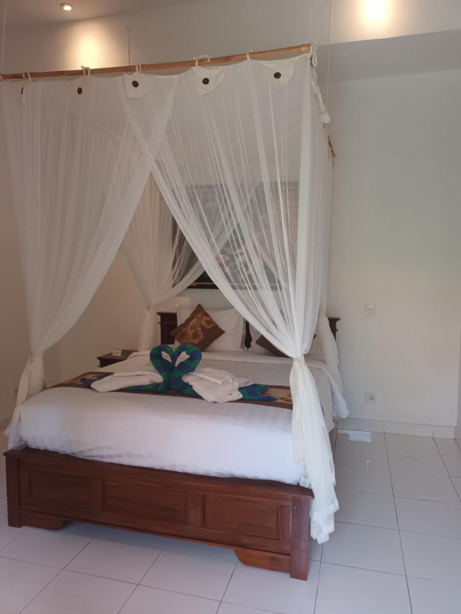 Isola D'Oro Lembongan Bed and Breakfast Nusa Lembongan Exteriör bild