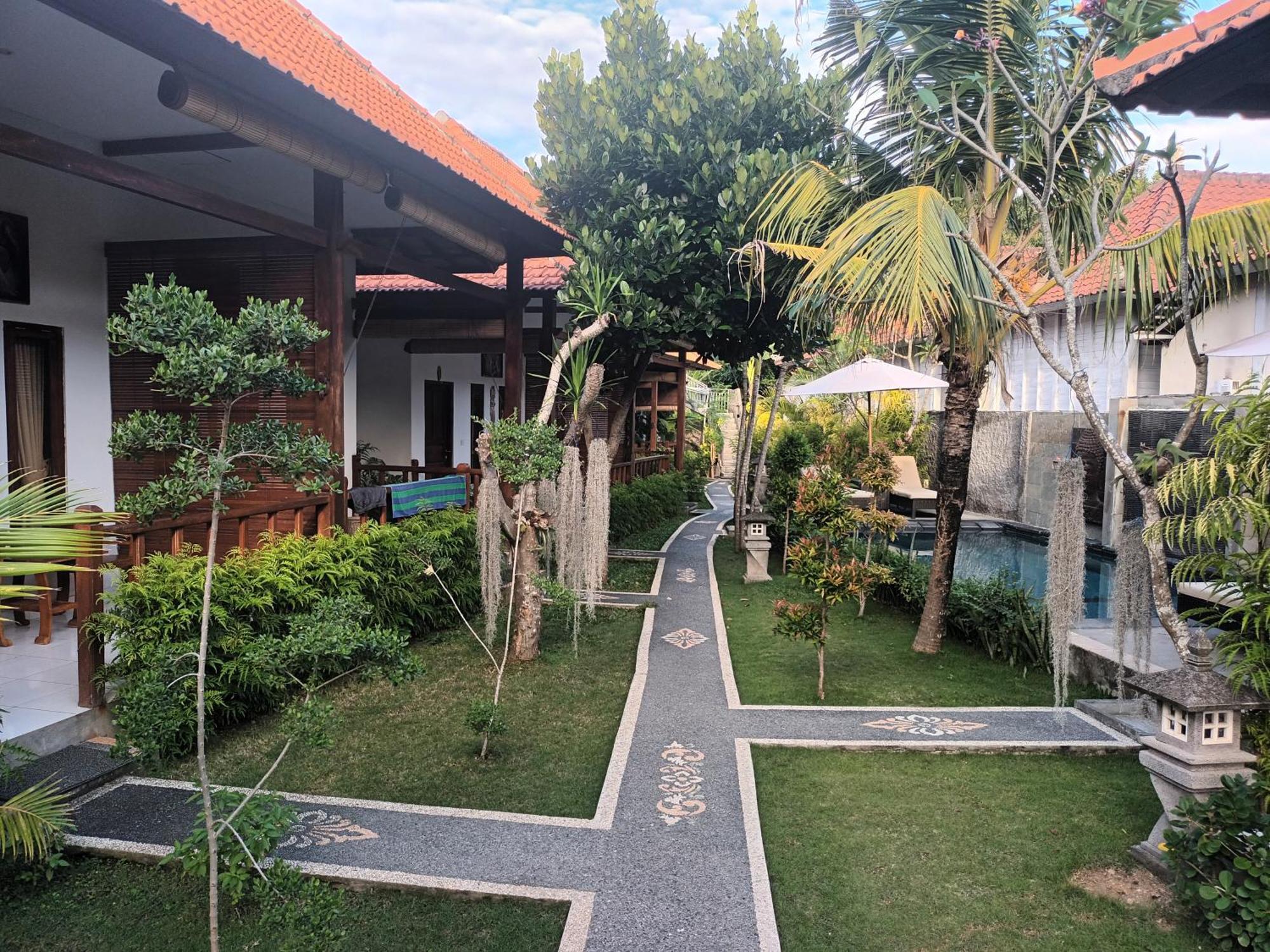 Isola D'Oro Lembongan Bed and Breakfast Nusa Lembongan Rum bild