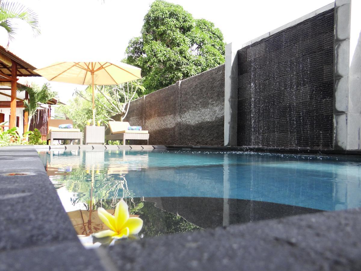 Isola D'Oro Lembongan Bed and Breakfast Nusa Lembongan Exteriör bild