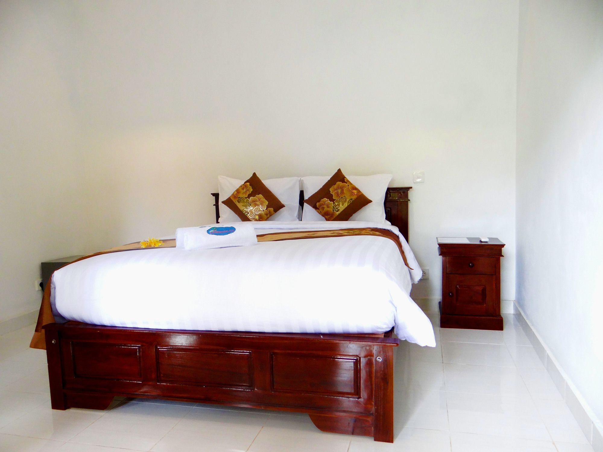 Isola D'Oro Lembongan Bed and Breakfast Nusa Lembongan Exteriör bild